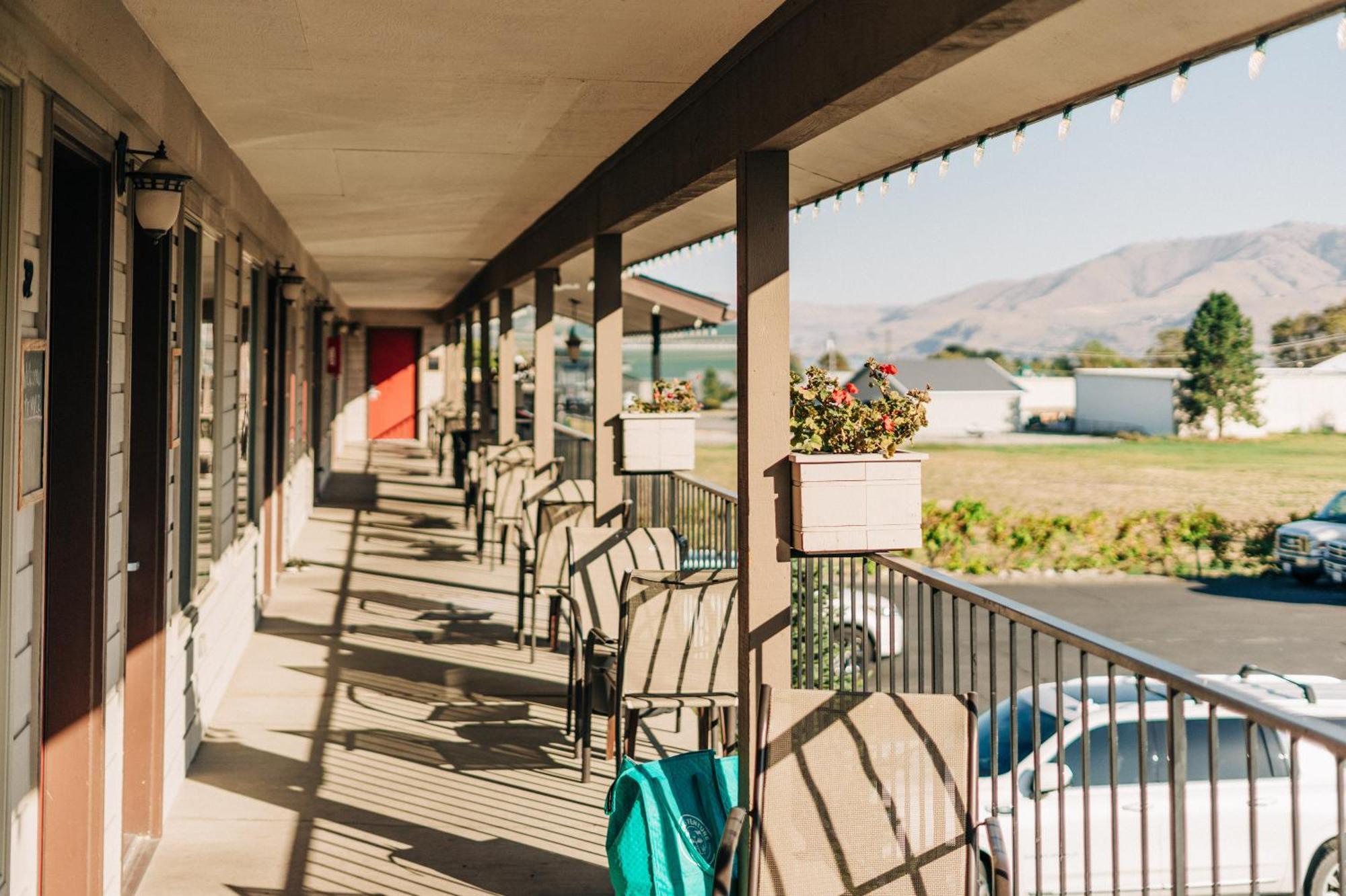 Mountain View Lodge Chelan Buitenkant foto