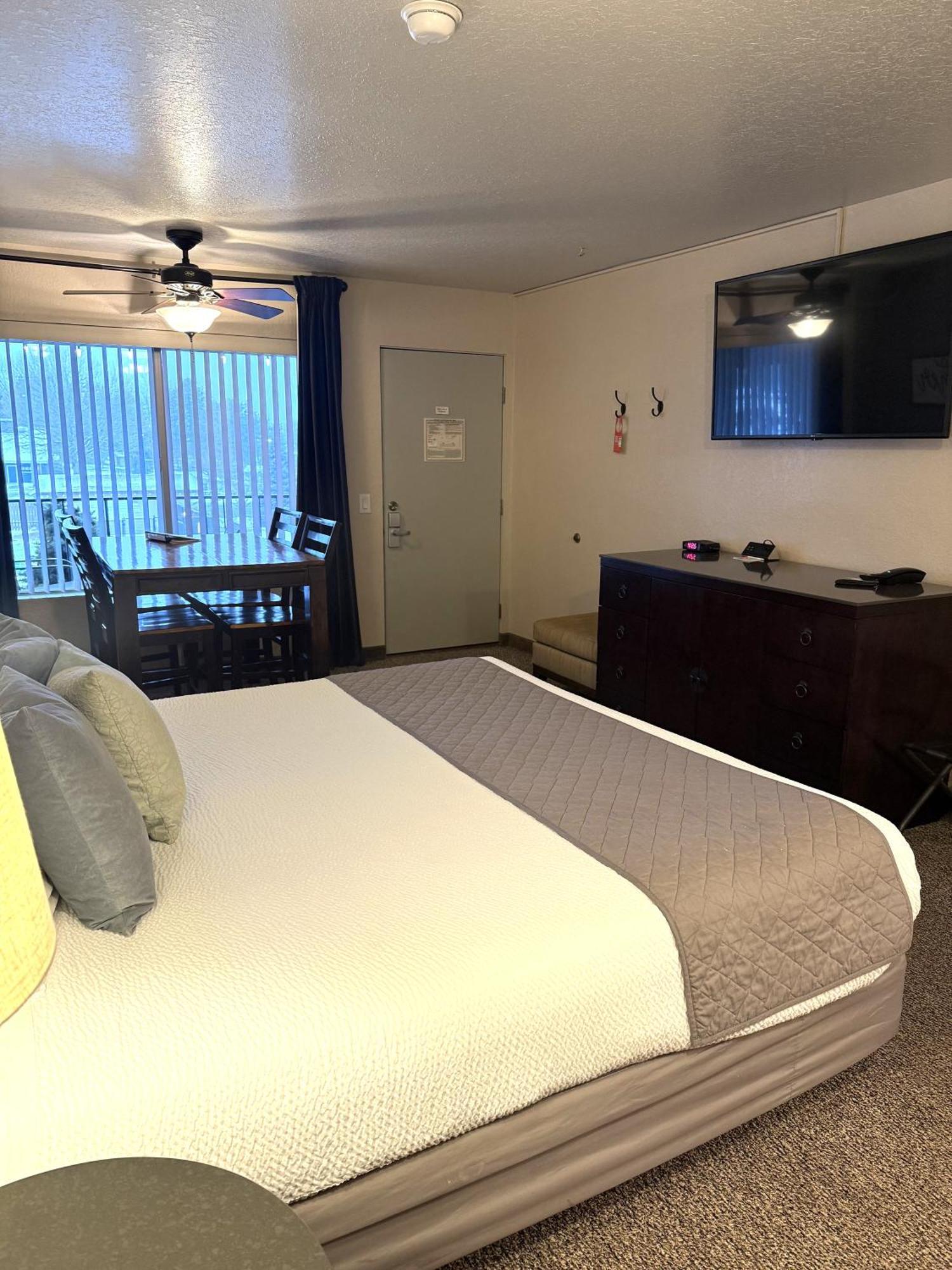 Mountain View Lodge Chelan Kamer foto